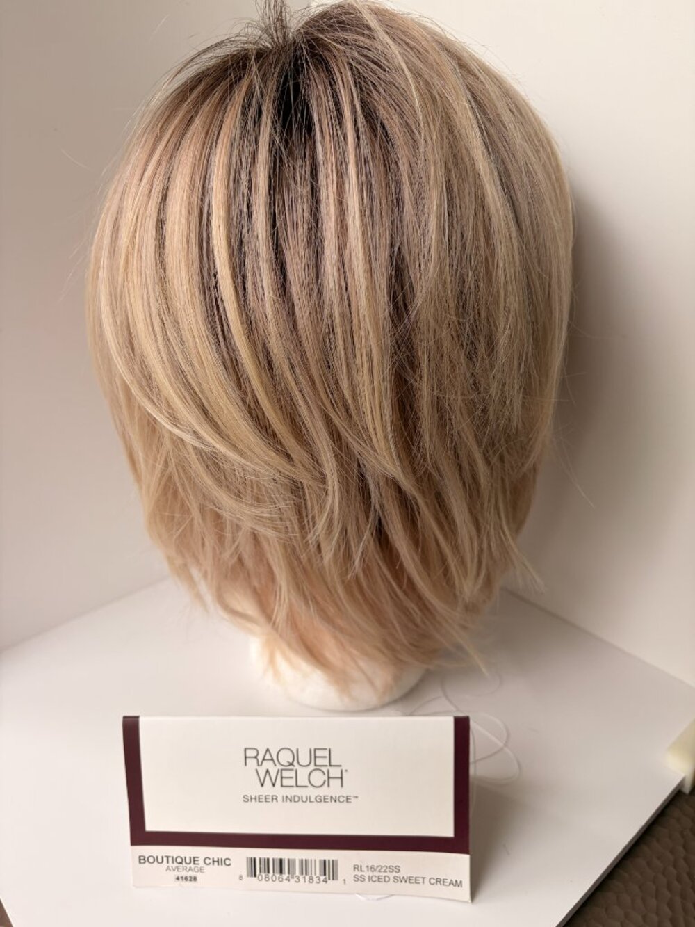 NWT Raquel Welch BOUTIQUE CHIC, RL16/22SS, LF, Avg Cap Synthetic Wig - Picture 9 of 13